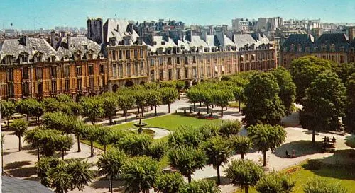 Parijs, Frankrijk, Le-Marais | Claudia Goes Abroad